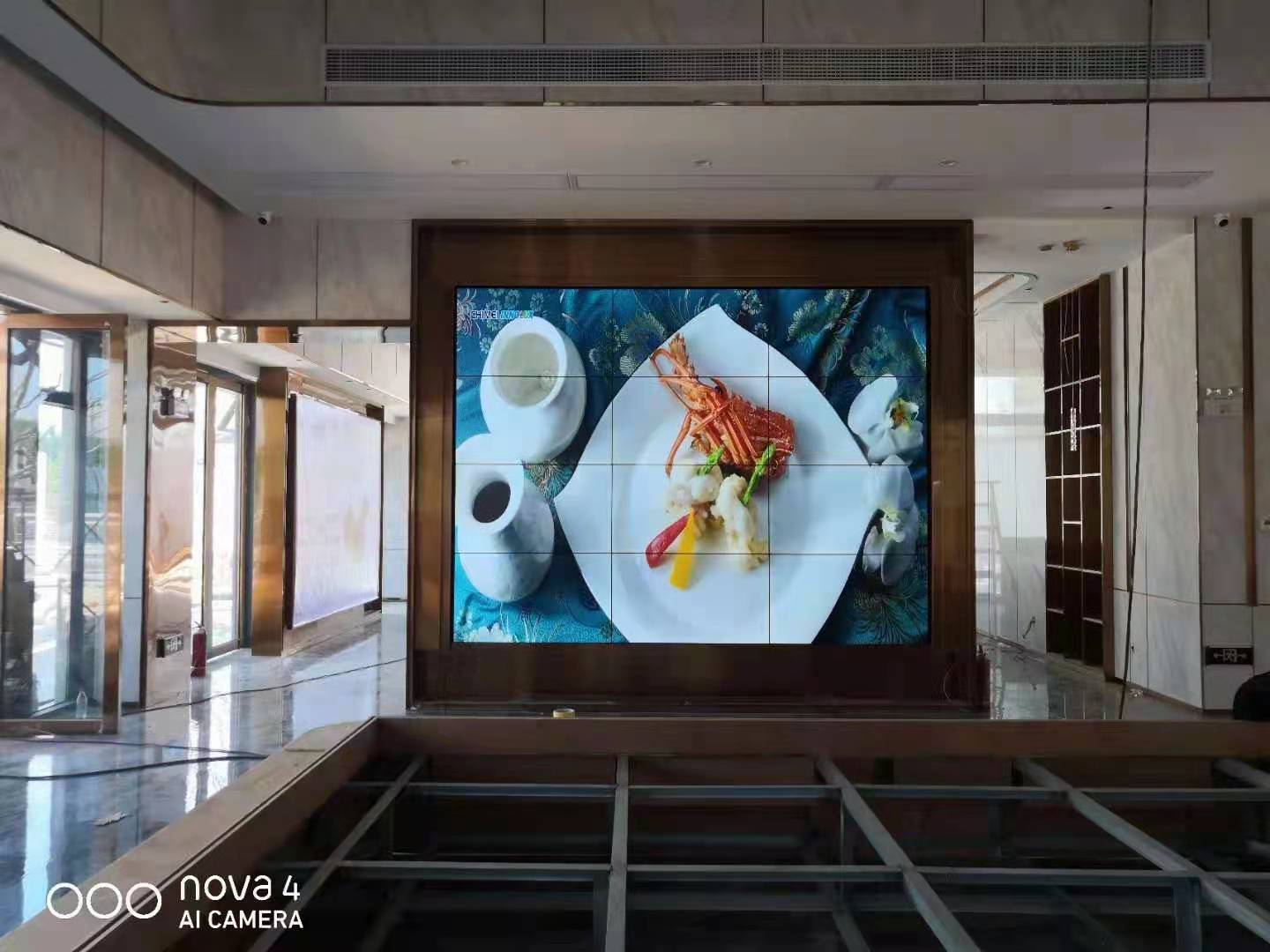 LCD拼接屏嵌入式安装案例